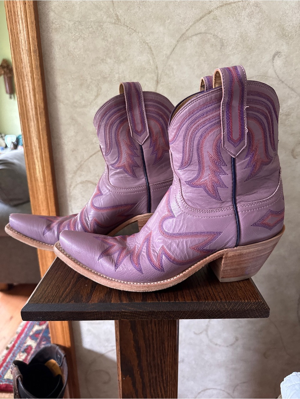 Lucchese Limited Release Lilac Ankle Boots - Picture 4 of 8